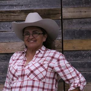 Meet your Posher, Aura